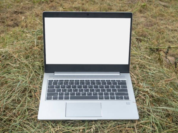 Lenovo IdeaPad Slim 3 Laptop